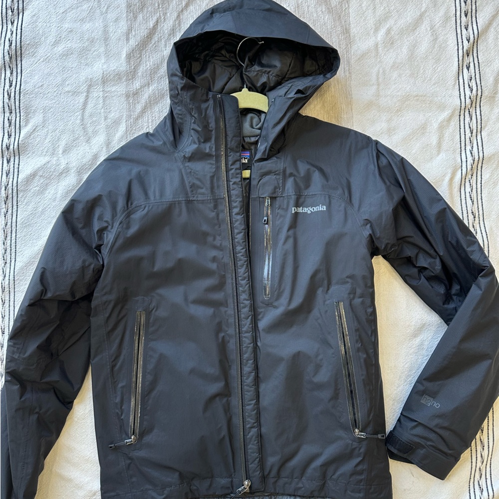 Patagonia insulated Torrent jacket- Size S